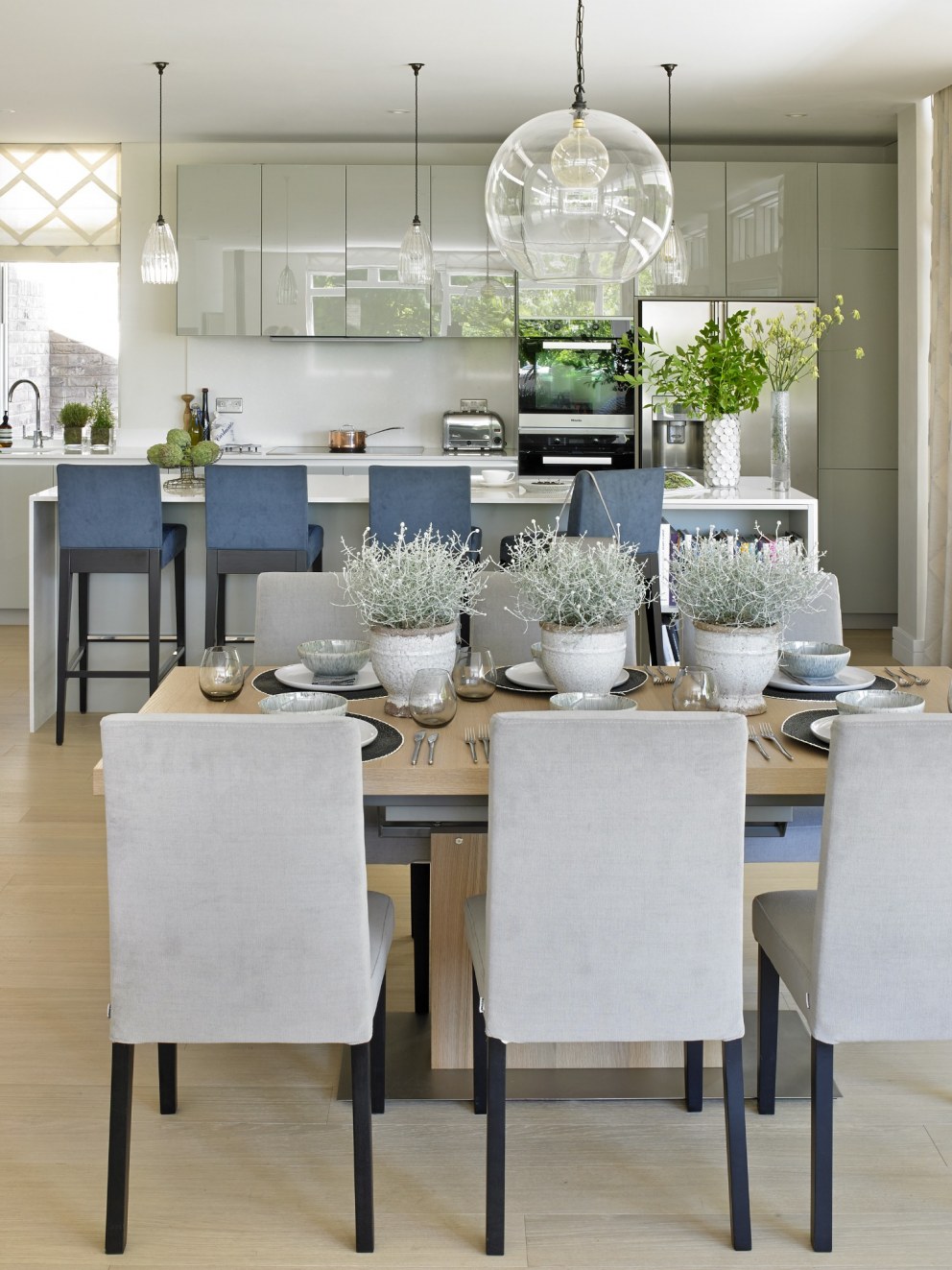 Modernist Home, Contemporary Meets Classic in Guildford | Dining + Kitchen Areas | Interior Designers